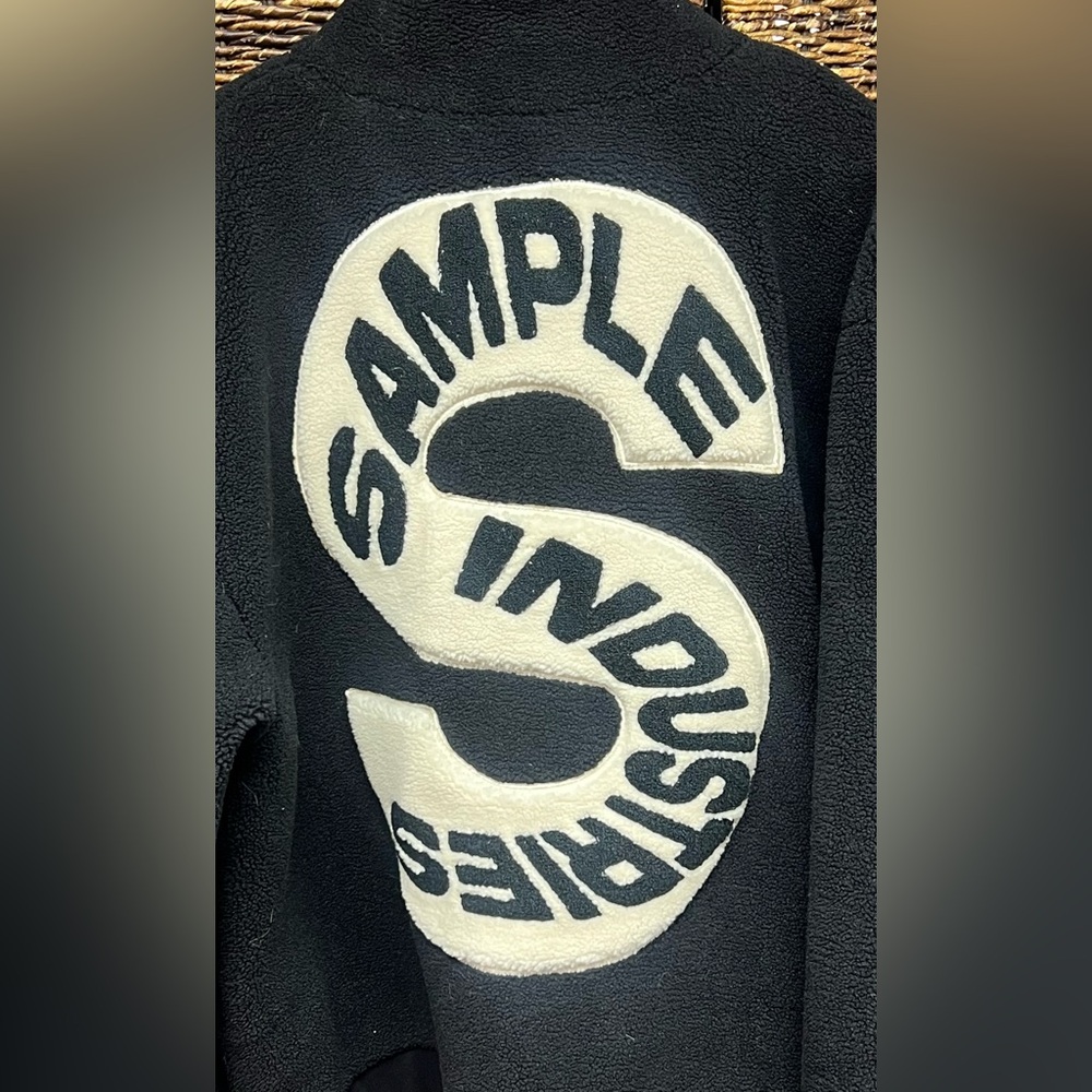 Sample Industries- Heavy Cozy Black Quarter zip Sherpa‎ Pullover-Size: Medium
